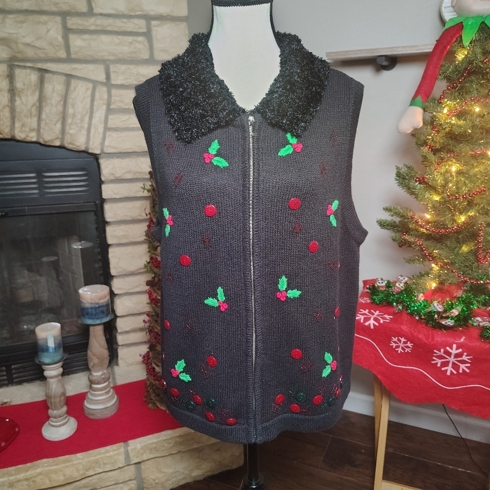 Bechamel Petites Black Knit Vest with Festive Embroidery